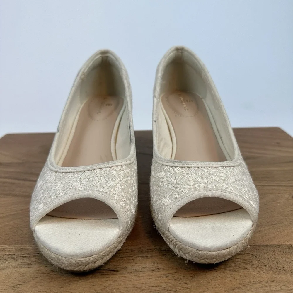 Bandolino size standard